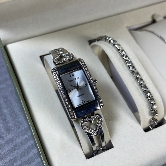 Cote d' Azur Quartz Heart Watch, Bracelet & Heart Necklace Set - Picture 2 of 5